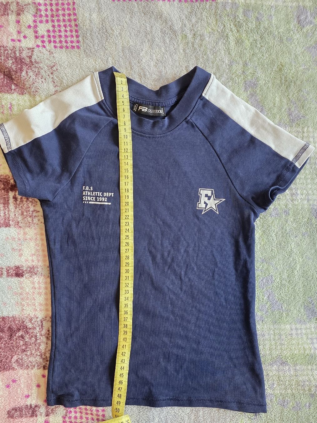 H&M T-shirt: 3er Set T-Shirts, Grösse XS – Nuovo (secondo la descrizione) da St Gallen venduto da vir_5kgt 1