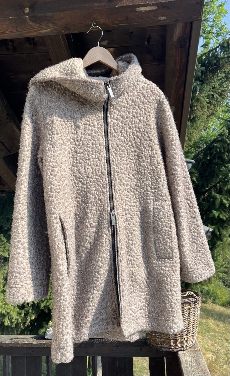 Cappotti: Manteau hiver Gr L – Nuovo (secondo la descrizione) da Ovronnaz venduto da fra_n8h8