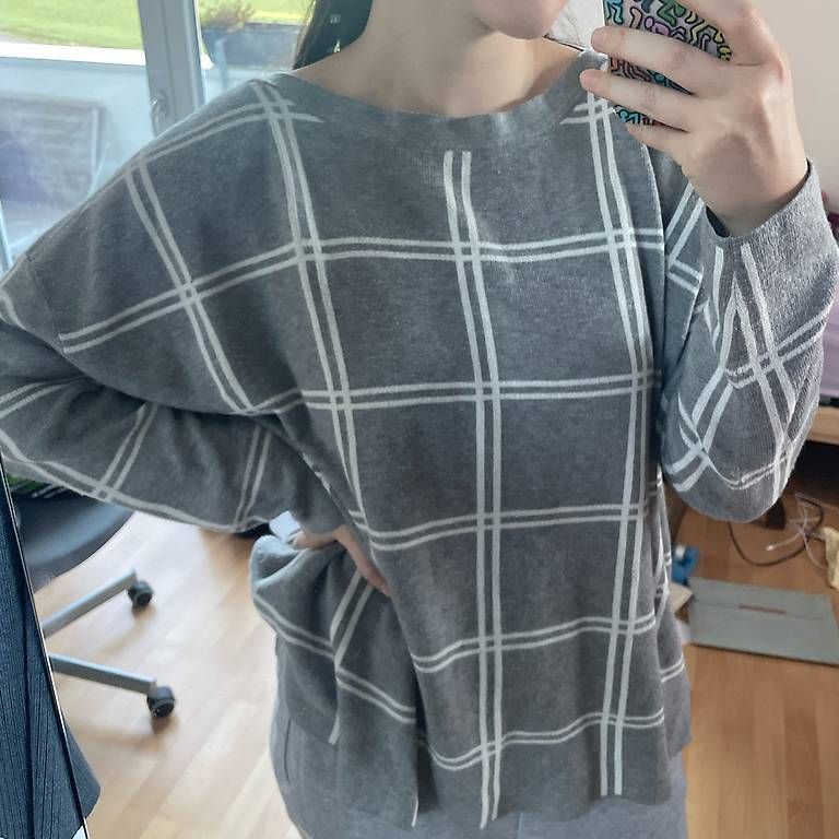 Pullover & Sweatshirts: Pullover  – Gebraucht aus Itingen von alexasoldie 2