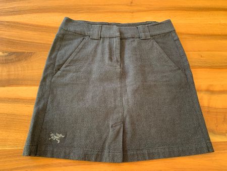 ARCTERYX Minirock / Jupe Grösse 4 / S wie NEU