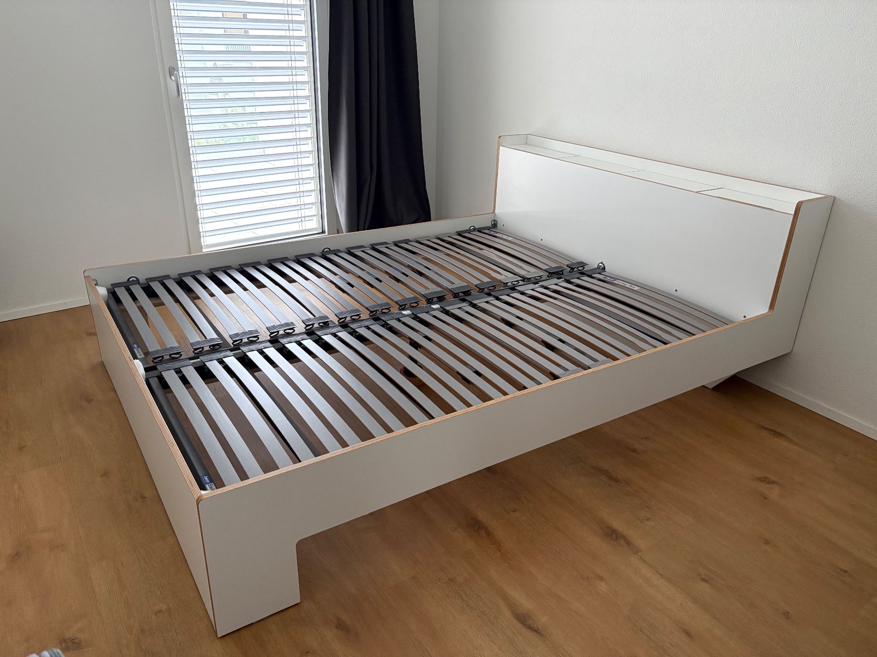 Müller Betten: Bett NOOK Müller Small Living mit Lattenrost – Gebraucht aus Forch von Emn13