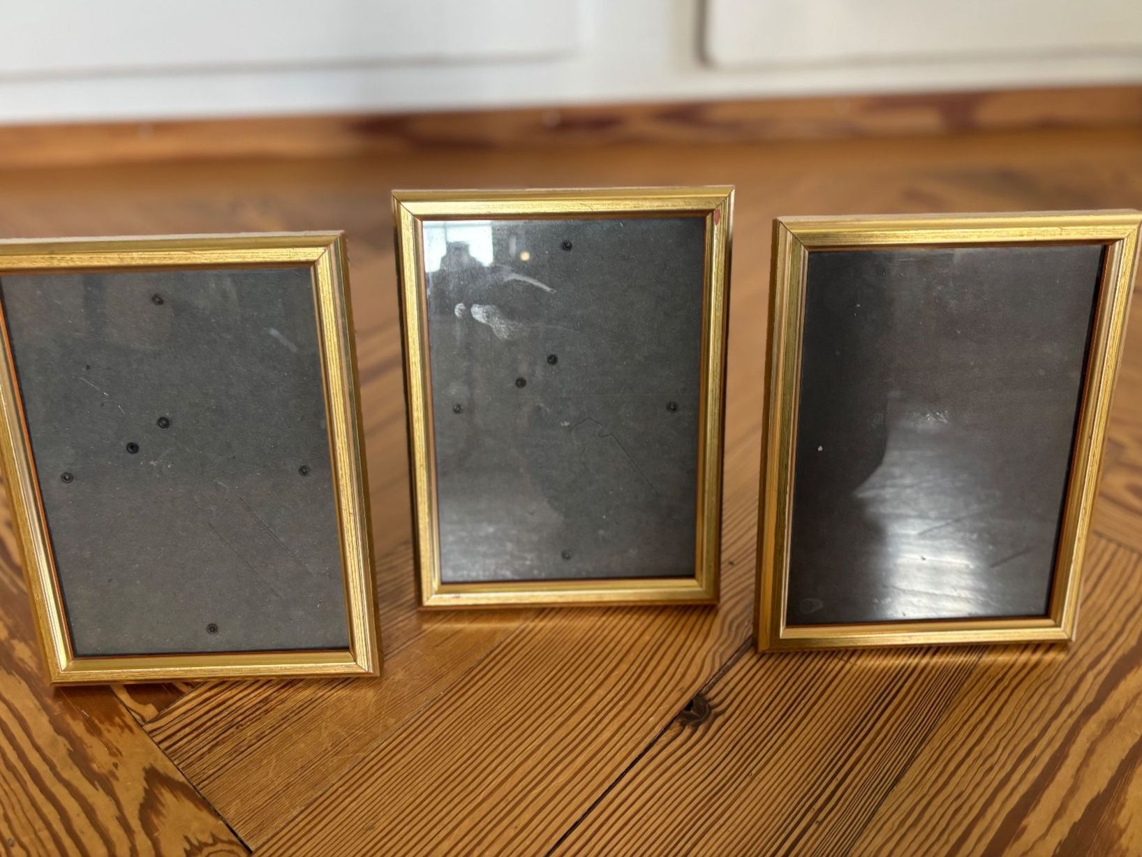 Cornici: 3 Vintage goldene Bilderrahmen – Usato da Horgen venduto da uge_pd5p