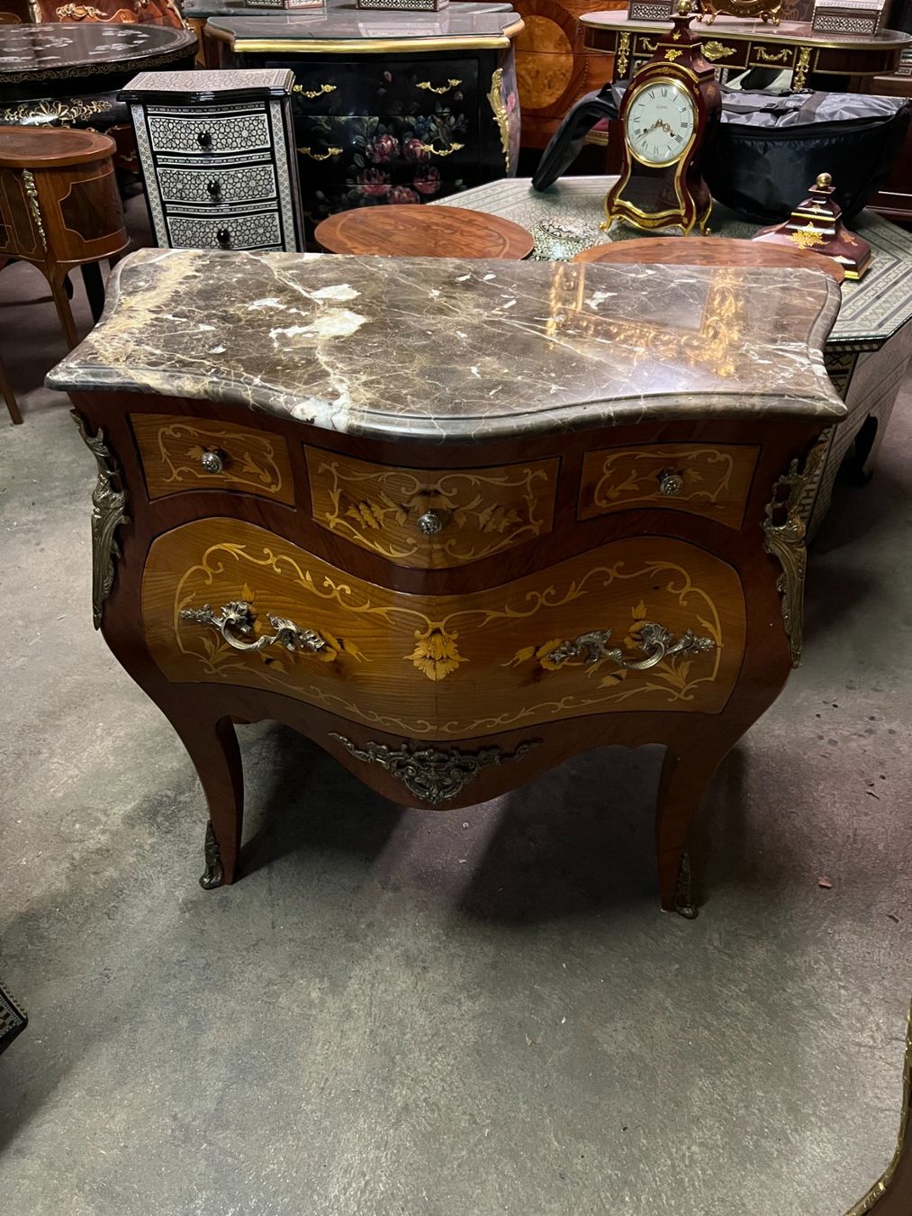 Kommoden: Commode de style Louis XV Marqueterie, – Gebraucht aus geneve von louisart 7