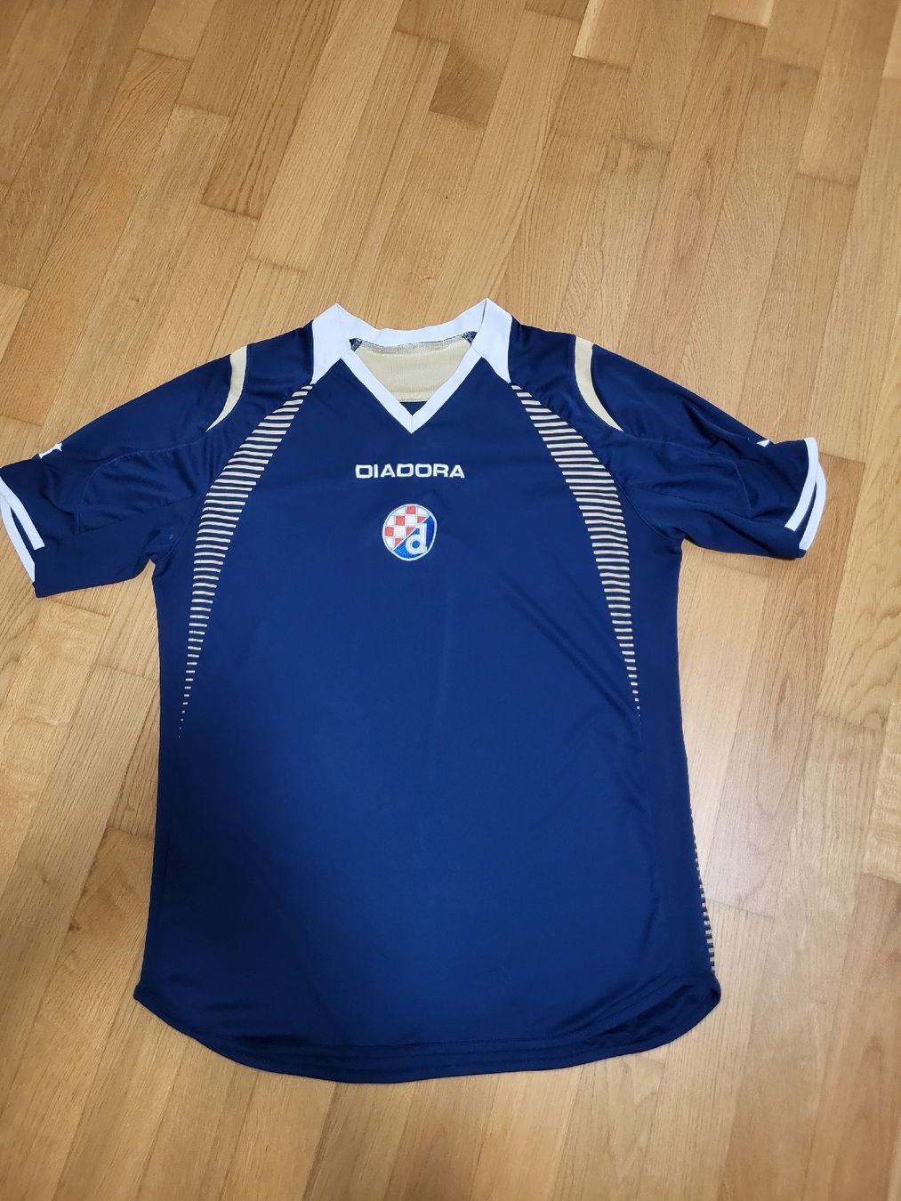 Canottiere & Pantaloni: Dinamo Zagreb Trikot – Nuovo (secondo la descrizione) da Obfelden venduto da Kico88