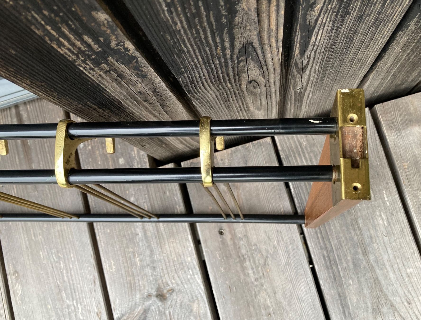 Guardaroba: 50er Jahre Wandgarderobe mit Ablage – Usato da Lüchingen venduto da Eeizo 7