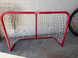 2 Unihockey Tore mit 6 Schlägern