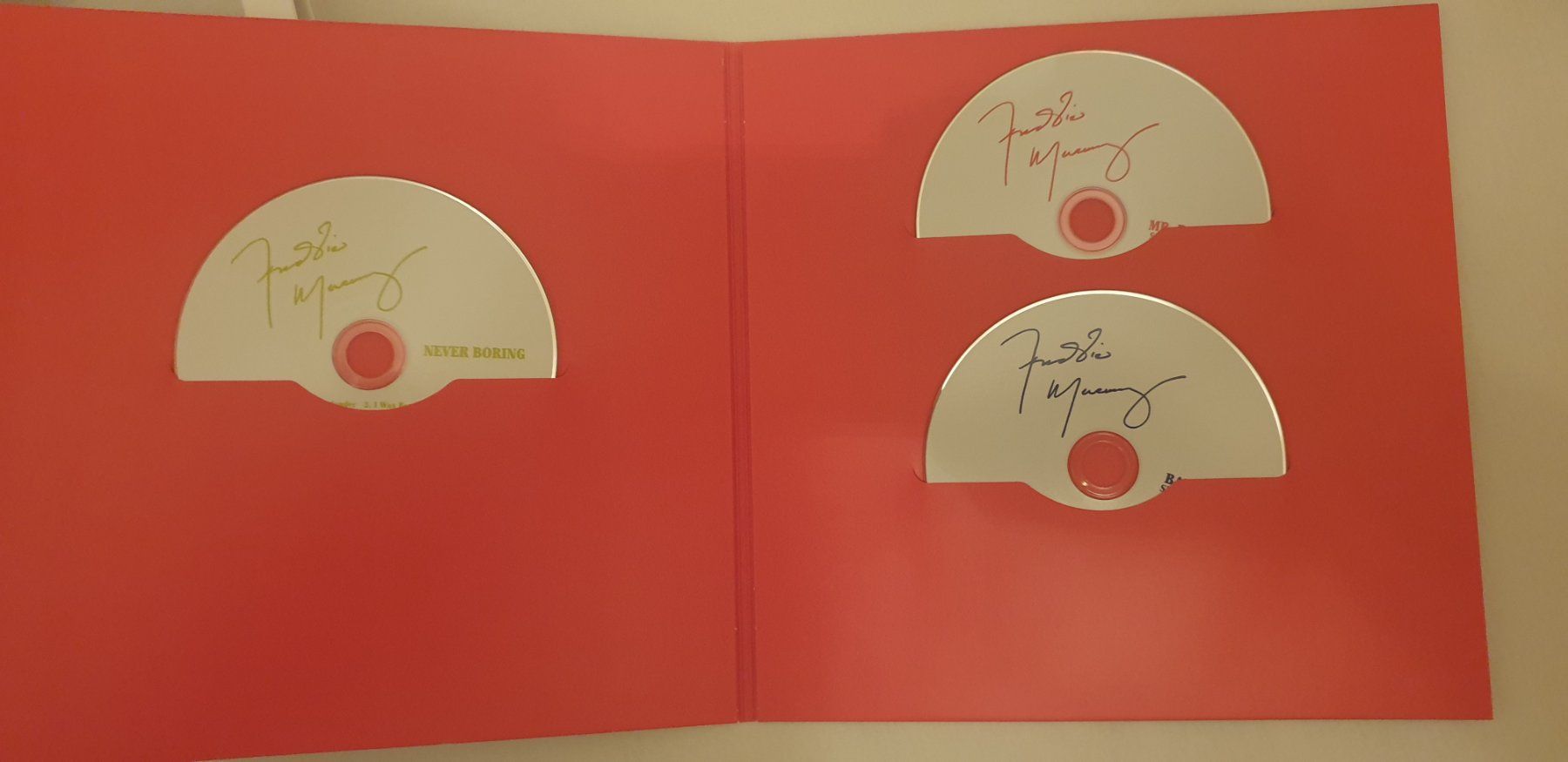 CD: Freddie Mercury Special Edition Never Boring – Nuovo e nell'imballaggio originale da Sennhof (Winterthur) venduto da totti_francesco 5