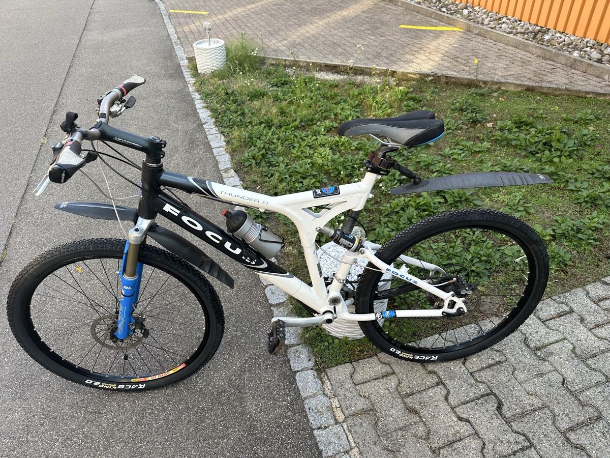 Focus Biciclette: Mountainbike Focus Thunder ab 1.- – Usato da Lyss venduto da Racingcamper27
