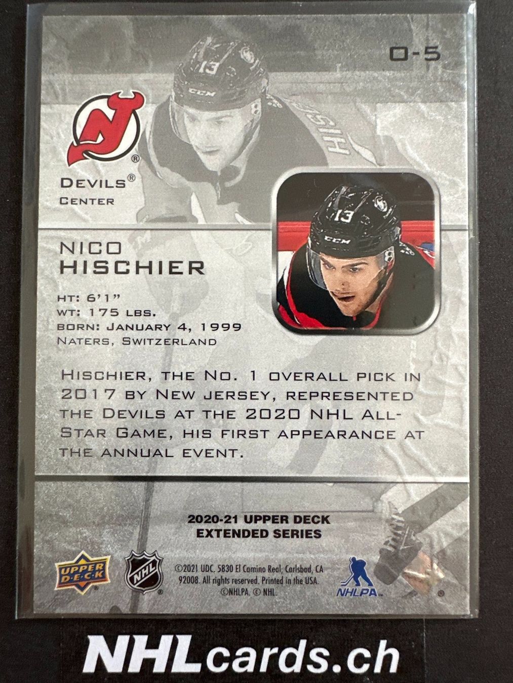 NHL Carte collezionabili: Nico Hischier NHL Ovation Insert Card – Usato da Belp venduto da nhlcards.ch 1