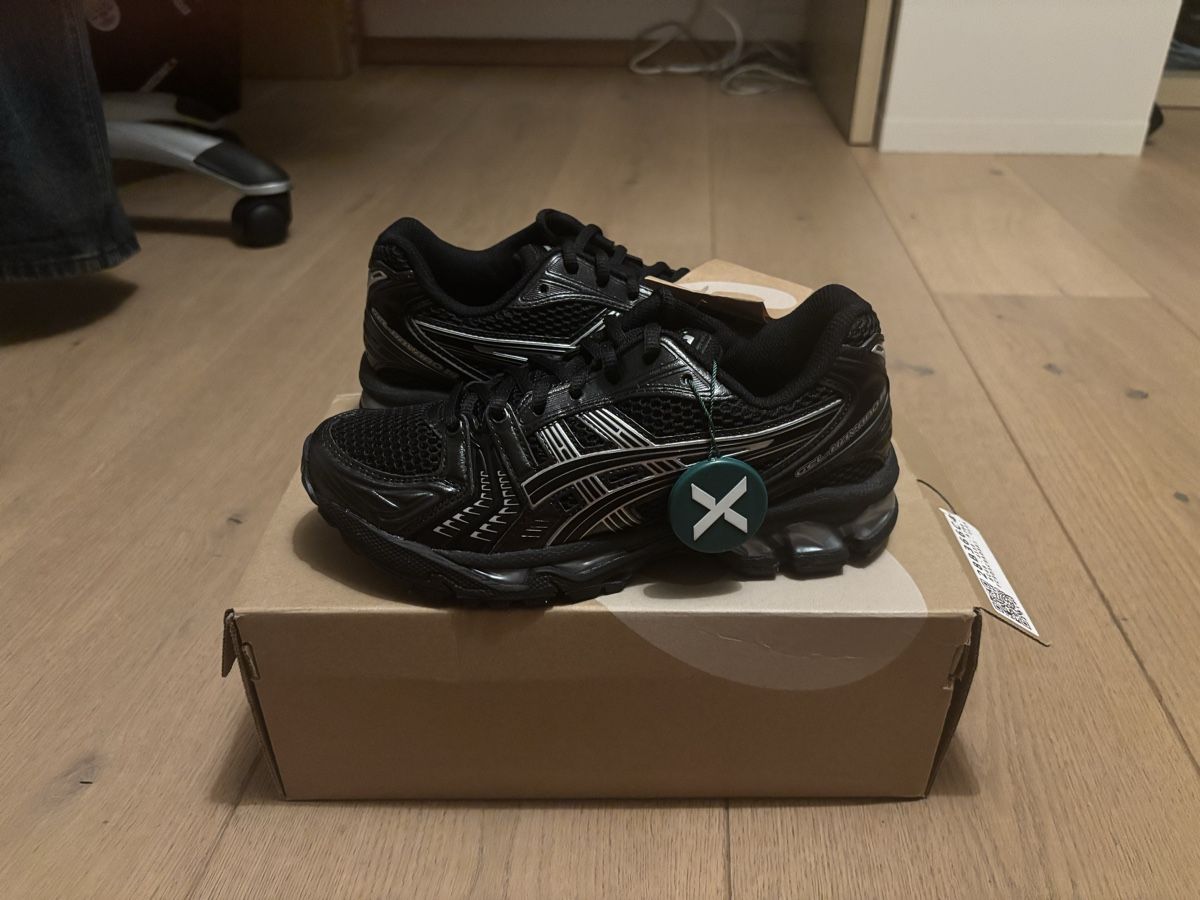 Asics Scarpe da uomo: Chaussures ASICS gel Kayano 14 – Nuovo e nell'imballaggio originale da Rochefort venduto da eli_kz9z