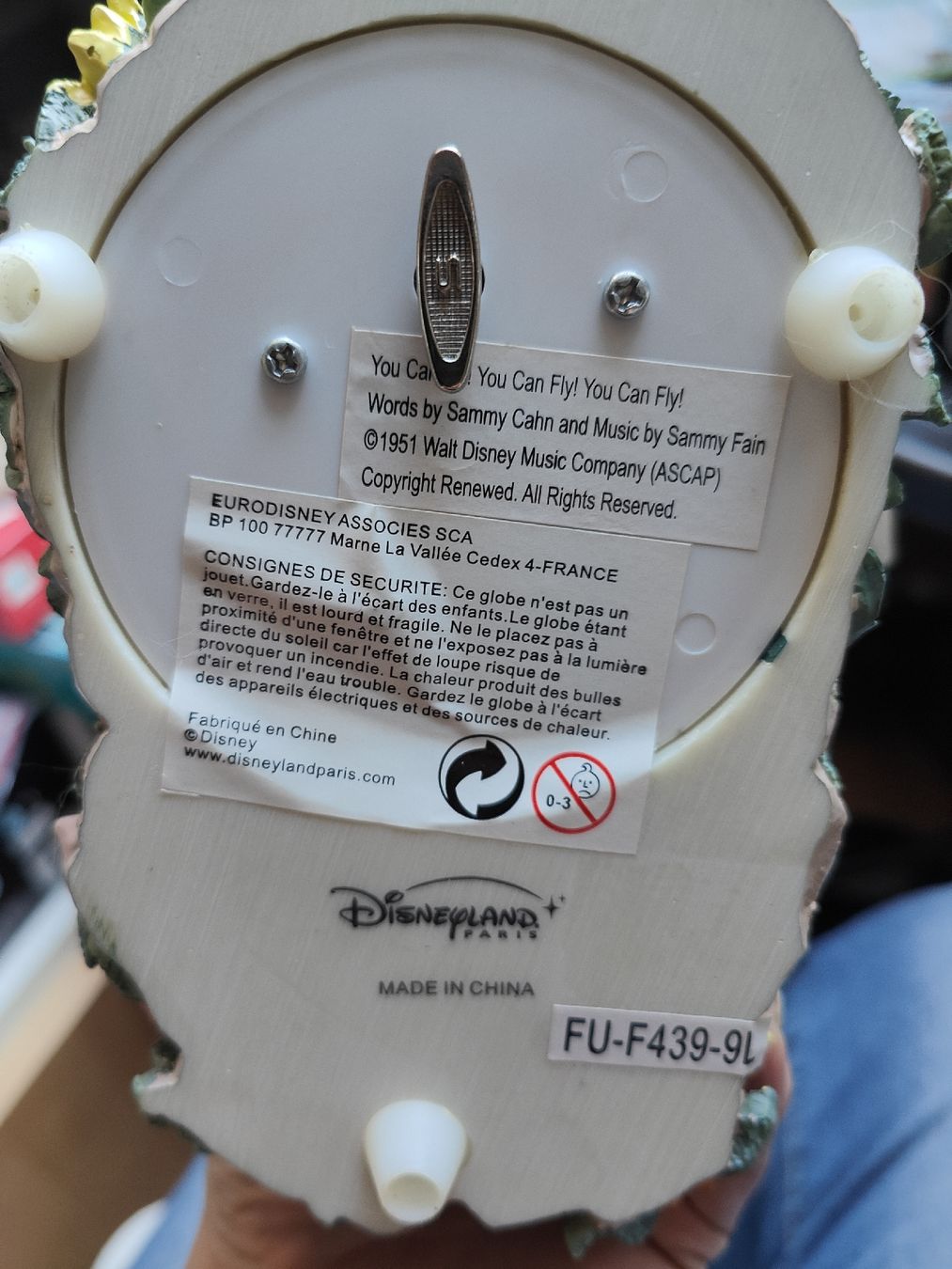 Disney Statuette: Disney Tinkerbell Schneekugel mit Musik – Usato da Horgen venduto da Suena72 3