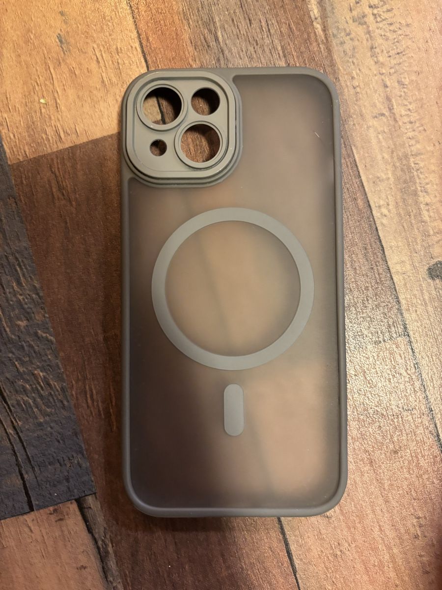 Apple Coques & Protection écran: iPhone 15 hülle Grau – D'occasion à Wattwil par gi.otsche 1