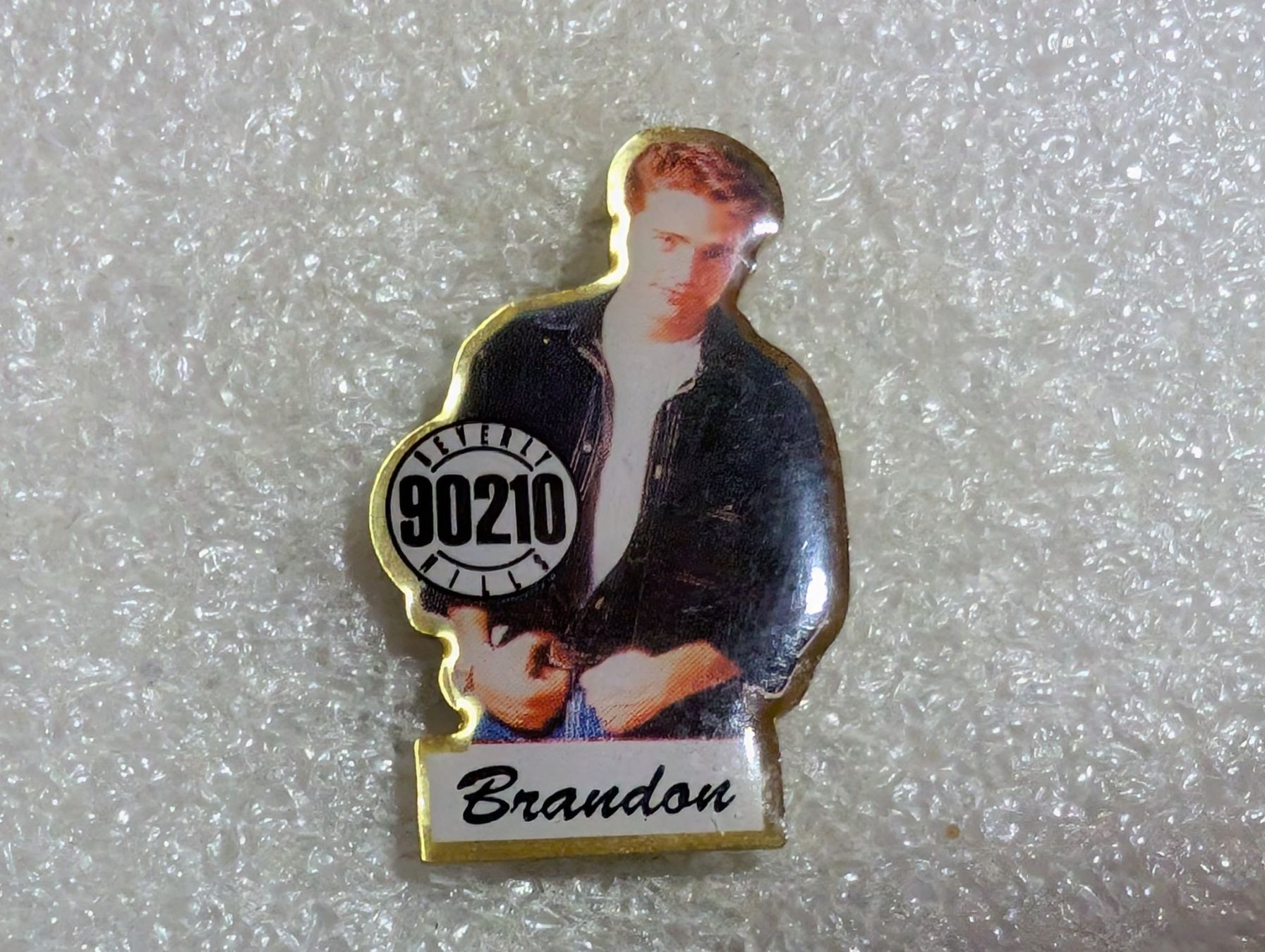 Placchette & Badge: Ansteckpin 4: 90210 Brandon – Usato da Oppligen venduto da Pin-Fall-Shop
