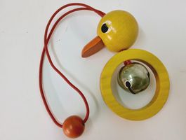 Vintage Schowanek Holz Rassel Ente Greifling Retro 