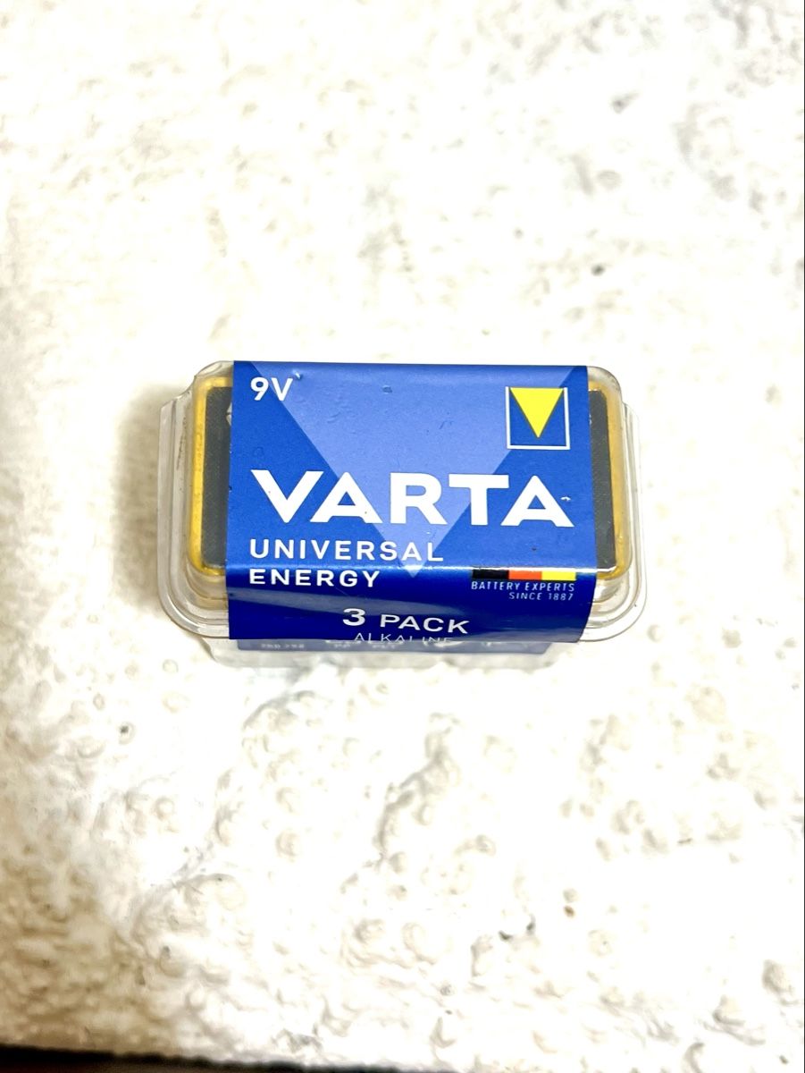 Varta Accus & piles: 20 pcs - VARTA 9V E-Block alcalines neuves – Neuf avec emballage d'origine à Chevenez par ric_v6s7 5
