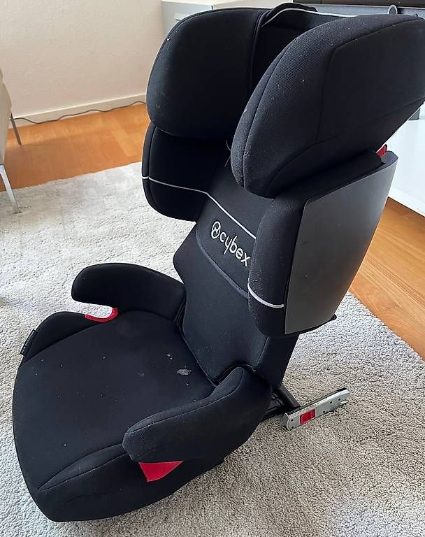 Sièges auto: Cybex - Kindersitz Solution X-Fix - Pure Black – D'occasion à Bottmingen par bun_97h7