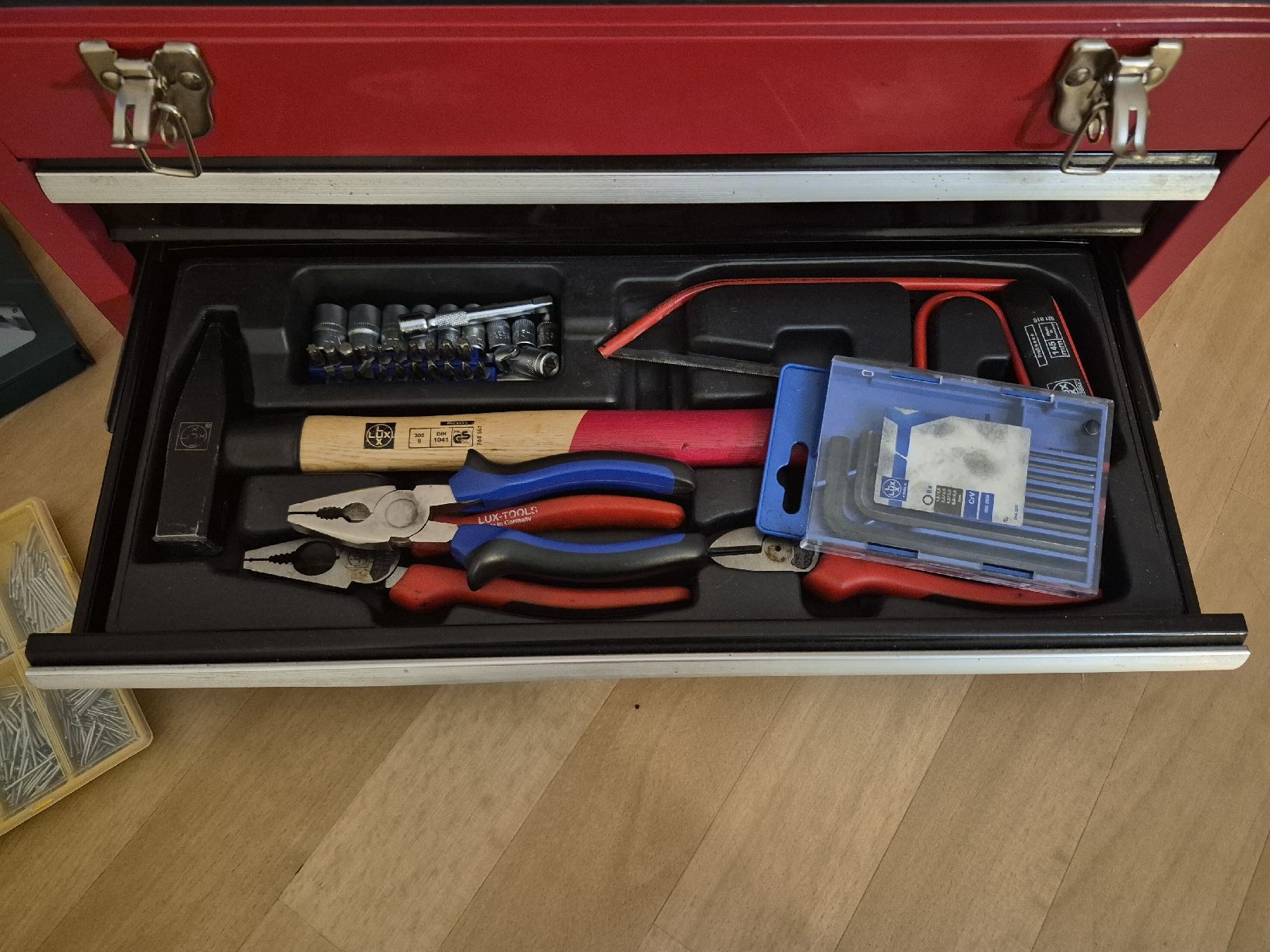 Alle Werkzeuge: Tolles Werkzeug Set – Gebraucht aus Dielsdorf von BARDARRU 4