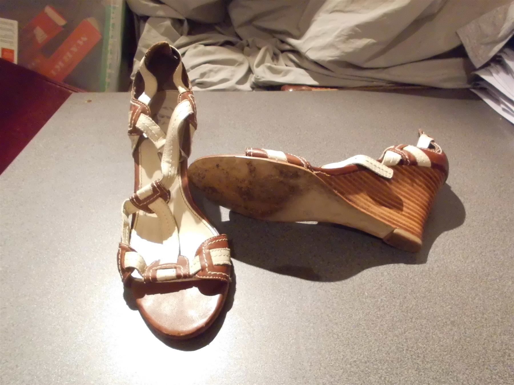 Damenschuhe: Sandalen Grösse 41, Bata, beige/braun – Gebraucht aus Zürich von abraxas1291