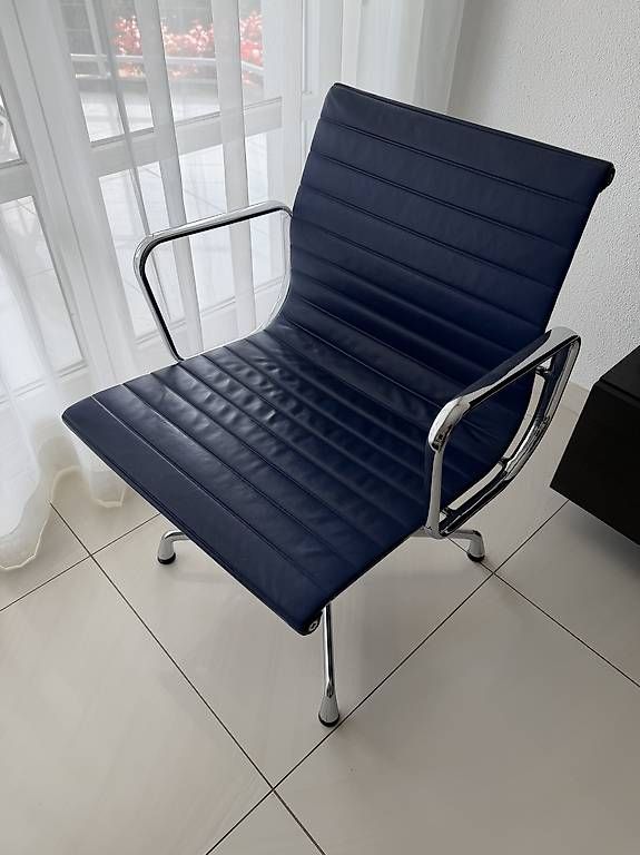 Vitra Stühle: Vitra Stuhl – Gebraucht aus Aarau Rohr von bogdra 1