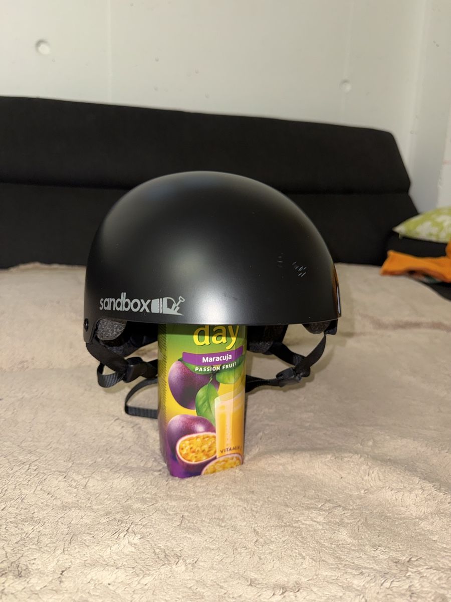 Helme: Skihelm - Sandbox Icon Brain Bucket Helm – Neu (gemäss Beschreibung) aus Buchs ZH von Yveess