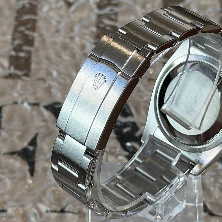 Montres: Rolex Oyster Perpetual 36mm 116000 – D'occasion à Genève par minty.watches 8