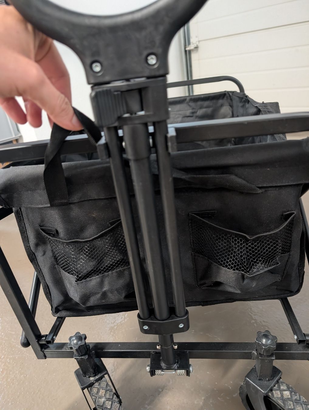 Chariots de transport: Chariot pliable noir neuf – D'occasion à Blignou (Ayent) par dyl_yxb5 2