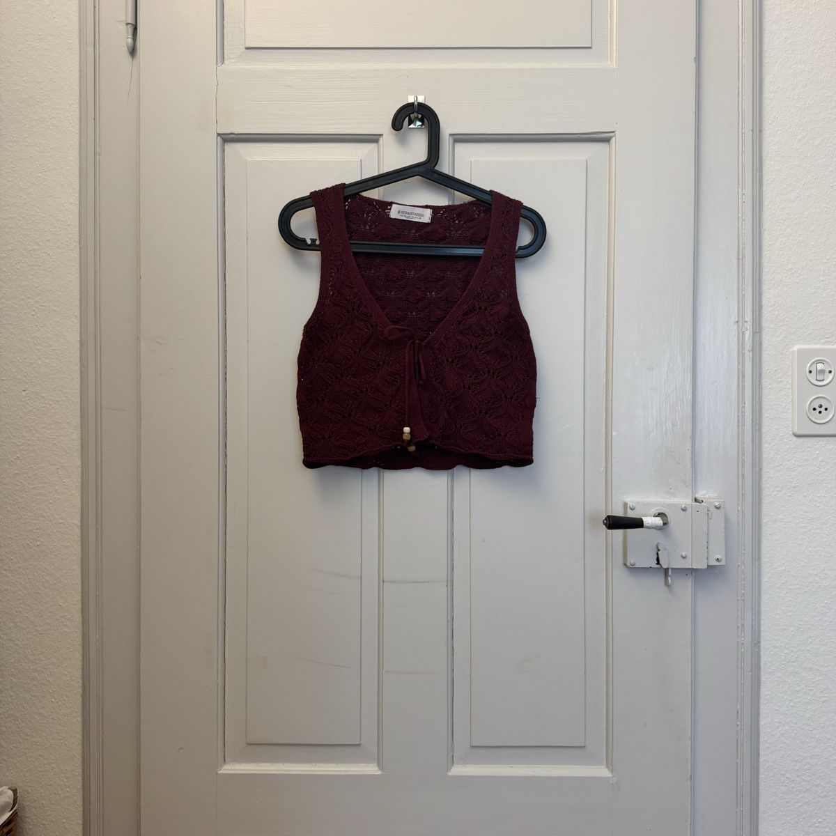 Stradivarius Top: Strickweste, bordeauxrot, Gr. XS – Usato da Baden venduto da sinaxli