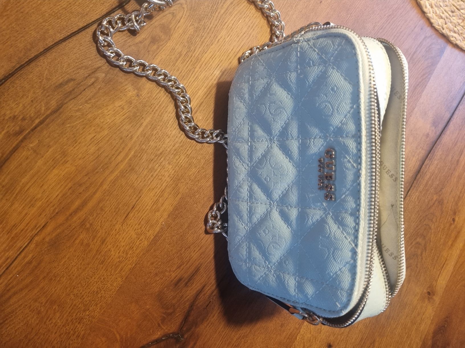 Guess Taschen für Damen: Guess Tasche – Neu (gemäss Beschreibung) aus Kriens von sus_gb5f 1