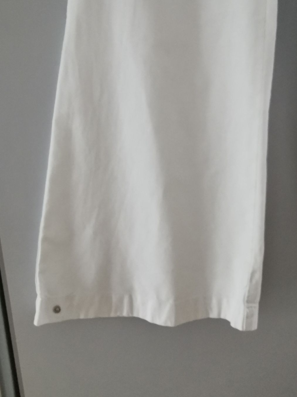Pantaloni: Chicoree weisse Hose Gr. L  – Usato da Glattbrugg venduto da riseca 1