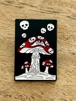 Pin Pilz / Fliegenpilz Gothic