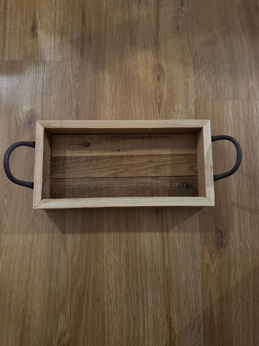 Tutte le decorazioni: Holztablett mit Griffen - Neu – Nuovo (secondo la descrizione) da Lachen SZ venduto da nathiisch