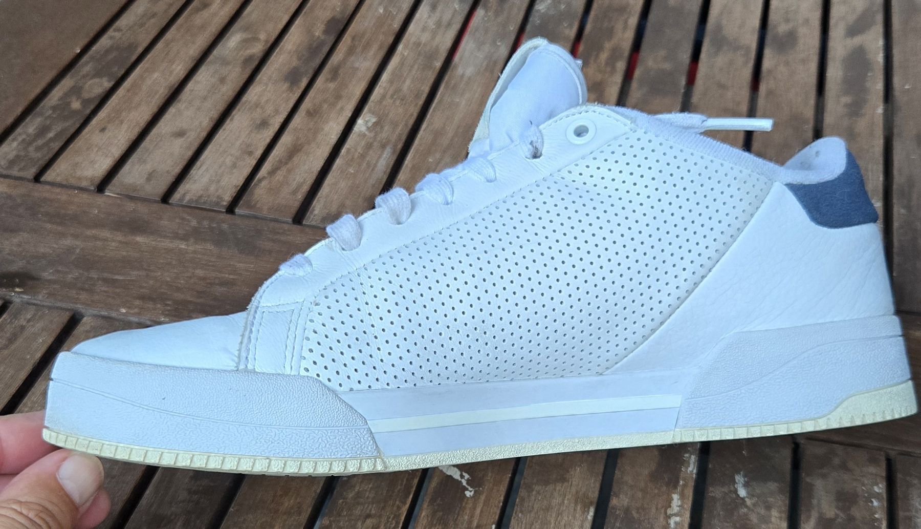Adidas Scarpe da uomo: ADIDAS Casual Schuh Gr. 44 – Nuovo (secondo la descrizione) da Zürich venduto da Samba77 2