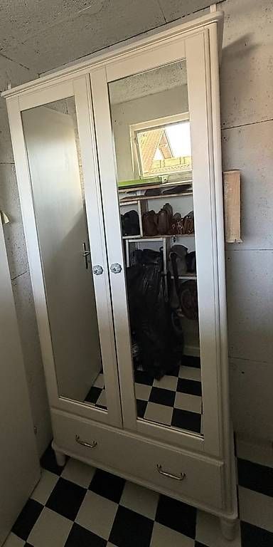 Armadi: Kleiderschrank Tyssedal – Usato da Mühlau venduto da ana_75z8 1