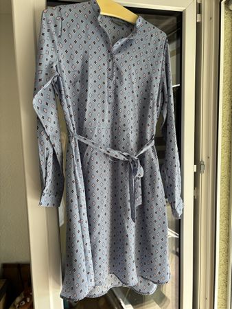 Bluemotion Kleid, hellblau mit Muster, Gr. M, Top Zustand!
