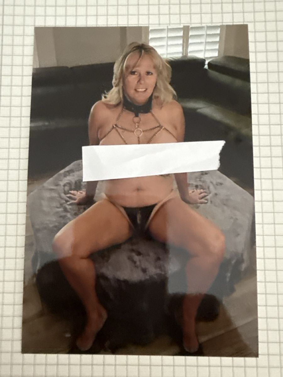 Poster & Bilder: Erotisches Foto  – Neu (gemäss Beschreibung) aus Neukirch (Egnach) von Maxi2009
