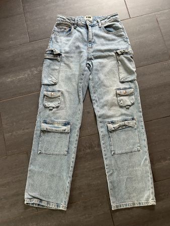 Coole Cargo Jeans, helle Waschung, Grösse 38, guter Zustand!