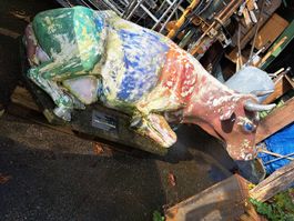 Grosse bunte Kuh aus Polyester, Dekofigur Vintage Retro