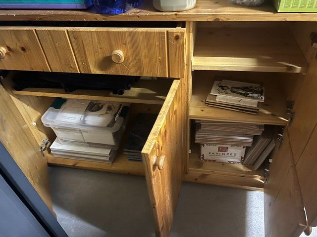 Kommoden: Schränke / Kommode Massiv Holz – Gebraucht aus Dietlikon von Cam0 3