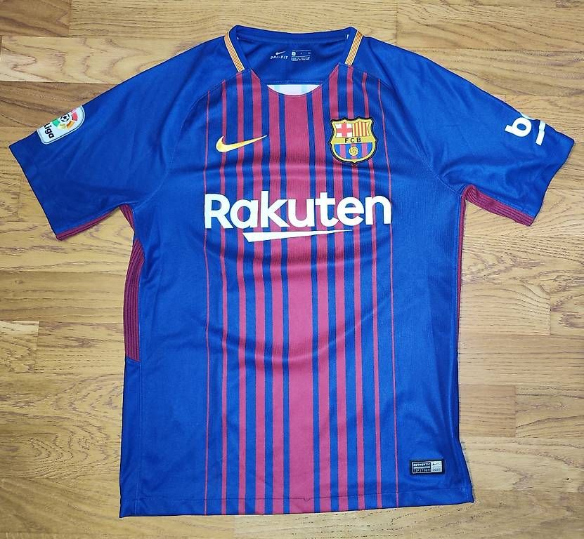 FC Barcelona Canottiere & Pantaloni: Barcelona Trikot A. INIESTA – Usato da Sempach venduto da omar013 1