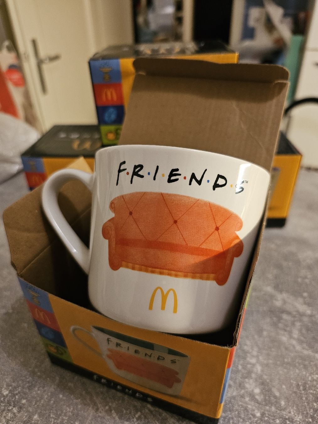 Tassen: Mug Friends McDonald's collection – Neu und originalverpackt aus Genève von CheyenneKiwi 2