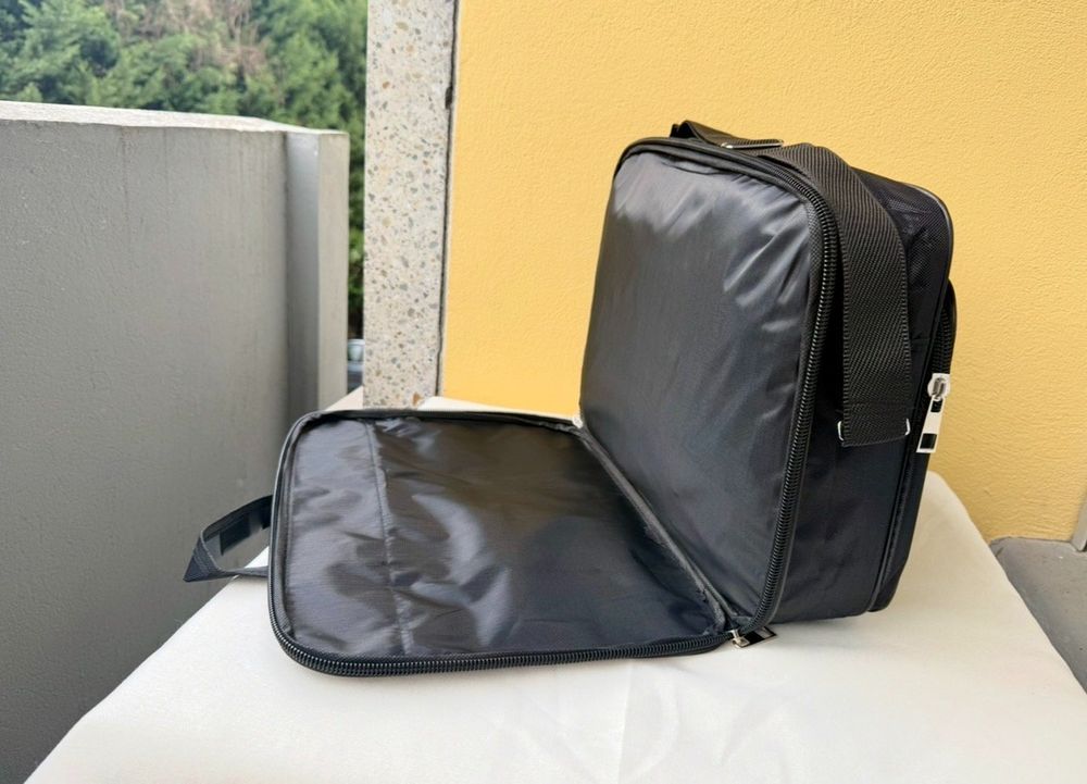 Sac à Dos Victoria's Secret Rose - Taille Complète, Zip Pour Ordinateur Portable - Neuf Avec étiquettes - Modèle Tendance