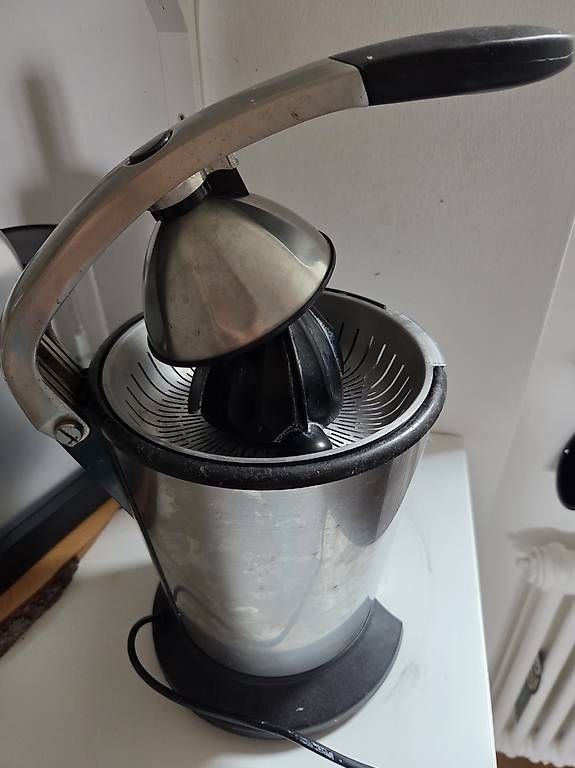 Elettrodomestici da cucina: Spremi agrumi elettrico con leva 120W – Usato da Bissone venduto da luc_vpc5 2