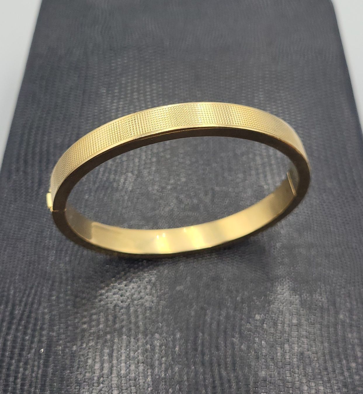 Bracciali & Braccialetti: Massiv 333 Gold Armreif – Usato da Wald ZH venduto da Dasilver 1