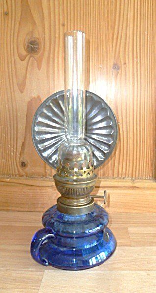 Lampade: Antike, blaue Petrollampe kompl. – Usato da Effretikon venduto da Heimstudio 1