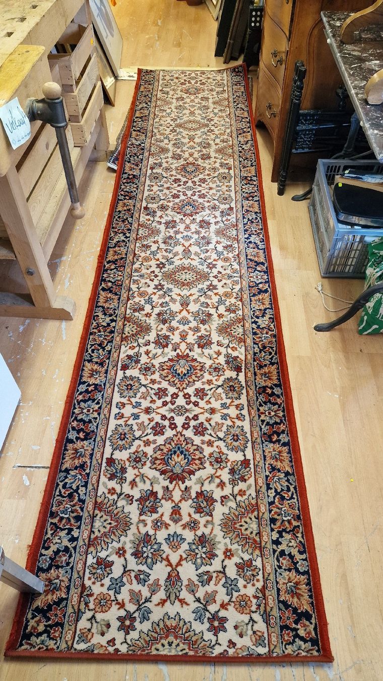 Teppiche: Teppich Läufer – Gebraucht aus BERN von Intarsia