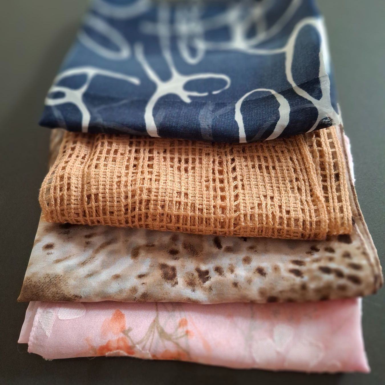 Foulard & Sciarpe: Foulard – Usato da Rütihof venduto da Teresa18