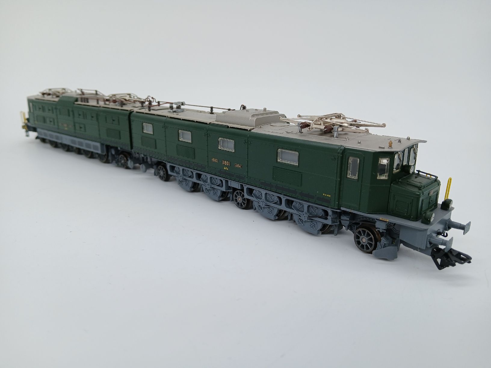 Trix Modelleisenbahnen: Trix 22580 SBB Ae 8/14 – Gebraucht aus Interlaken von F.Loco