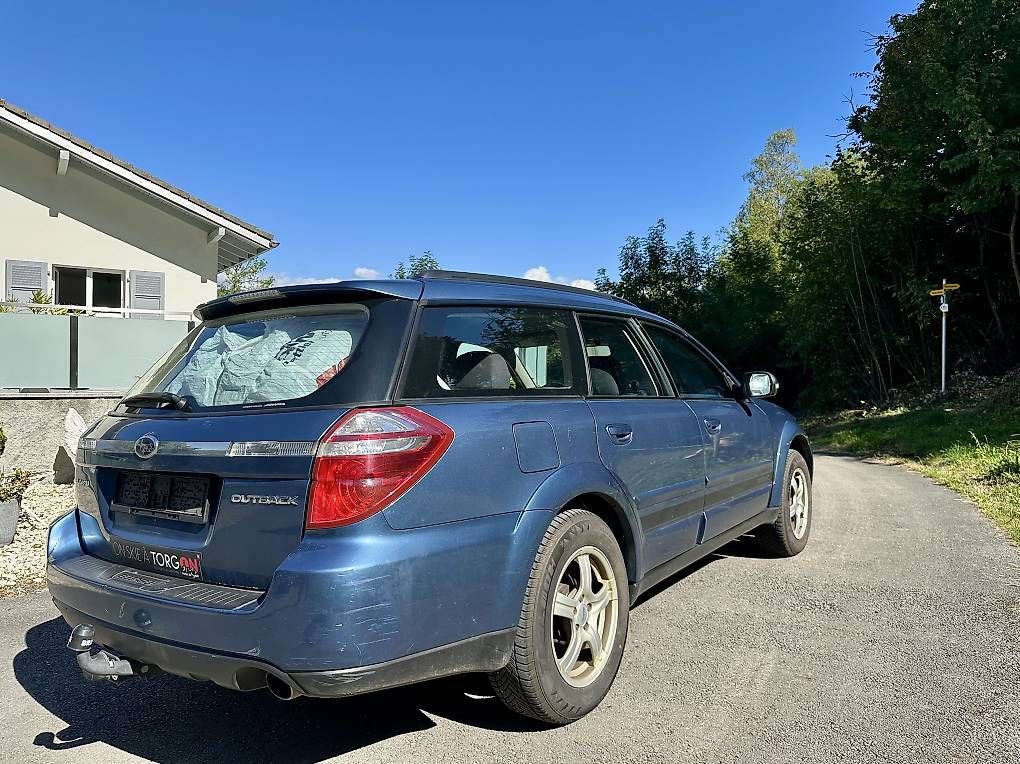 Automobili: Subaru Outback 2.5 4X4  – Usato da Muraz (Collombey) venduto da Zen_187001 2