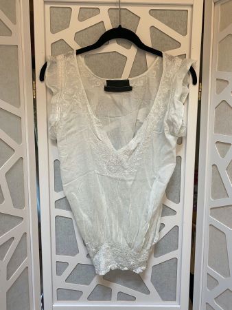 Joli Haut blanc. S