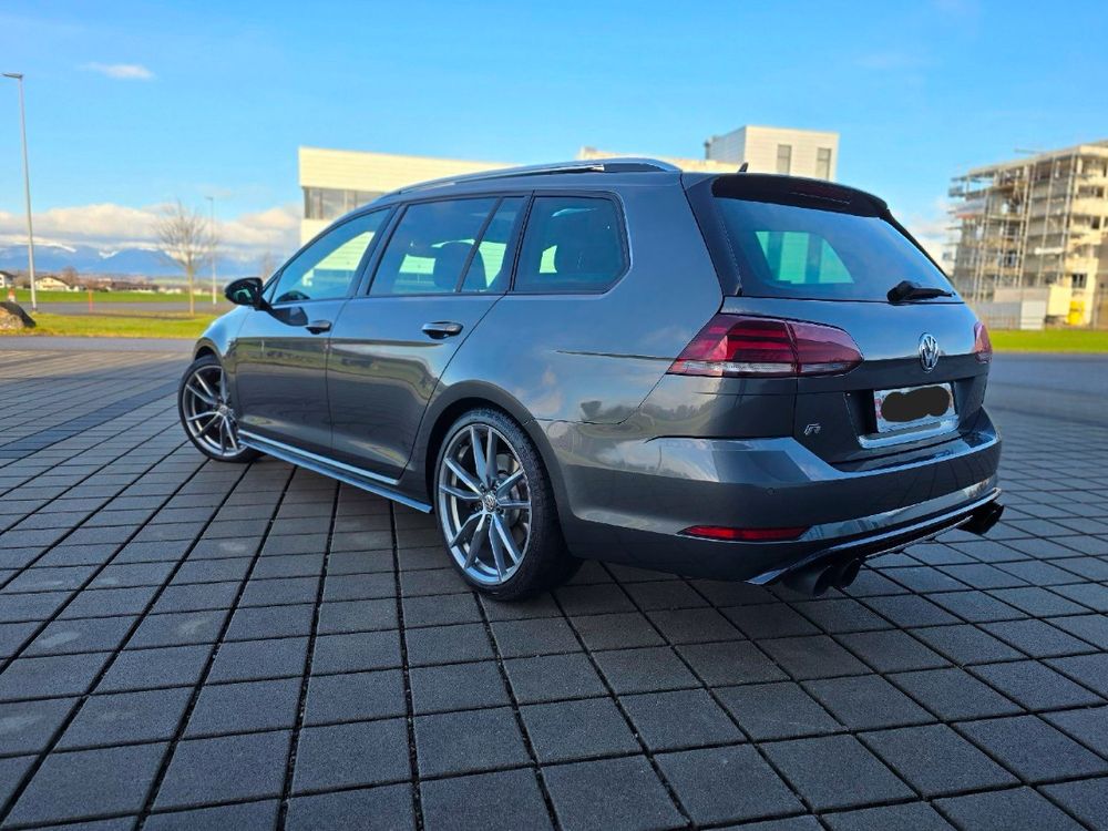VW Golf 7.5 R Variant DSG 3